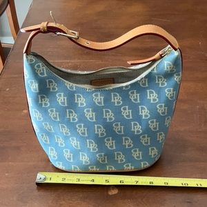 Dooney and Bourke shoulder bag